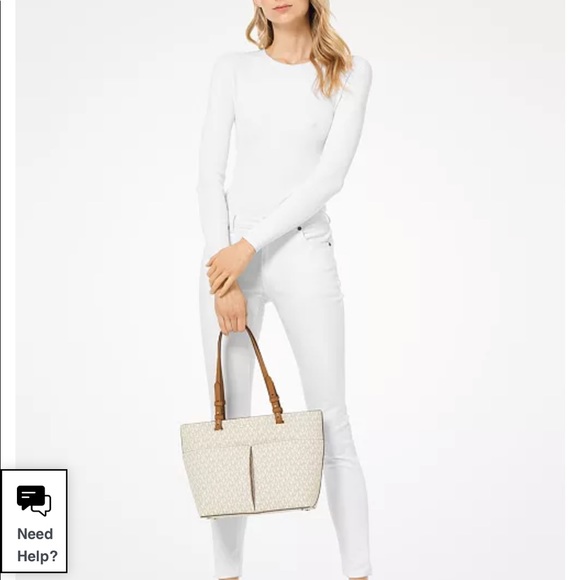 ⛔️SOLD⛔️Michael Kors Tote Bag - Picture 2 of 11